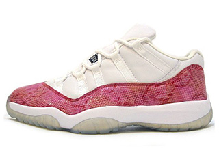 WMNS AIR JORDAN 11 RETRO LOW white/hot pink